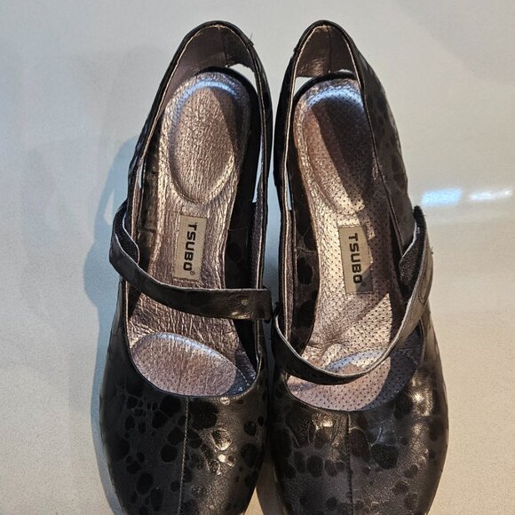 TSUBO Women's Black Textured Leather Sling Back 4-inch Pumps - Picture 3 of 14